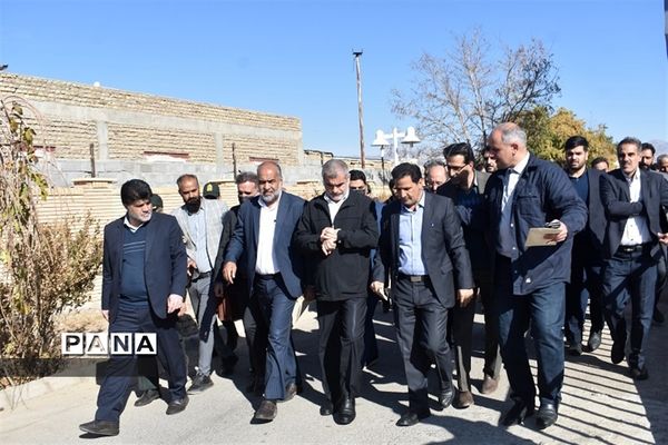 بازدید نایب رئیس مجلس شورای اسلامی از اجرای پروژه های شهرستان بهاباد