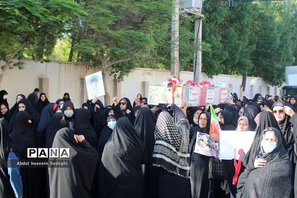 تشییع سه شهید گمنام در فرودگاه بوشهر
