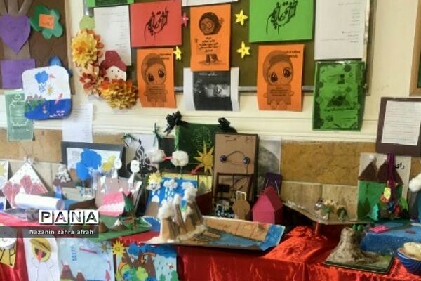 برگزاری نمایشگاه دست سازه‌های دانش‌آموزی در مدارس رودهن
