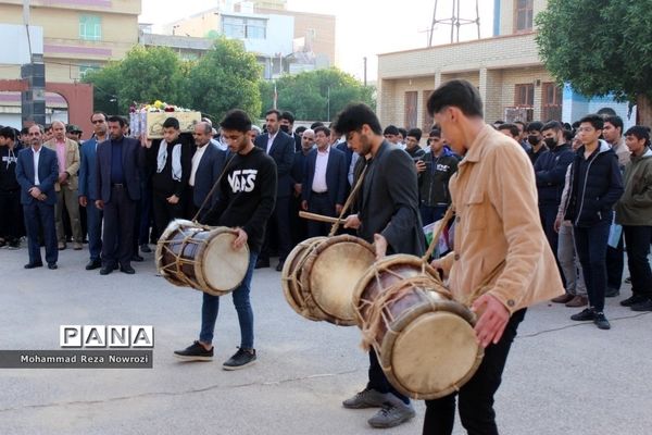 استقبال از شهید گمنام در مدرسه شاهد  شهید مطهری بوشهر