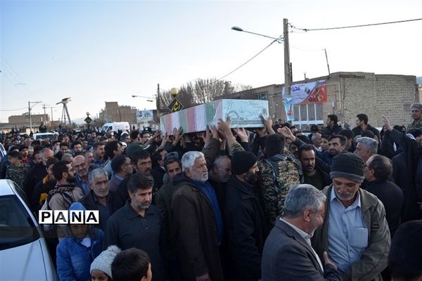 استقبال از دو شهید گمنام  دفاع مقدس در بهاباد