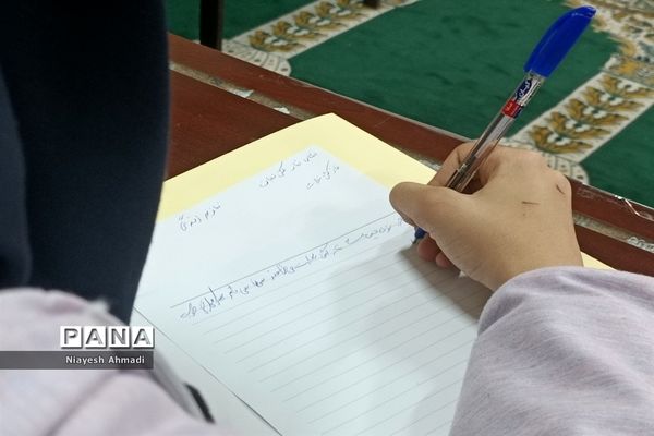 مسابقات قرآن ، نماز و عترت در دبیرستان دخترانه آزادگان