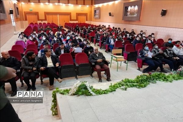 برگزاری اردوی علمی آمادگی دفاعی در دبیرستان نمازی ناحیه 4 شیراز