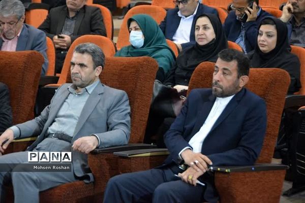 نشست شورای هماهنگی مدارس و مراکز غیر‌دولتی استان بوشهر با حضور معاون وزیر