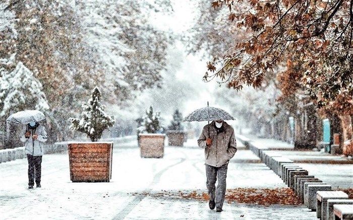 تعطیلی تمامی مقاطع تحصیلی استان همدان به علت بارش برف
