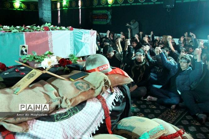 مراسم تشییع شهید گمنام در مدرسه امام رضا (ع) مشهد