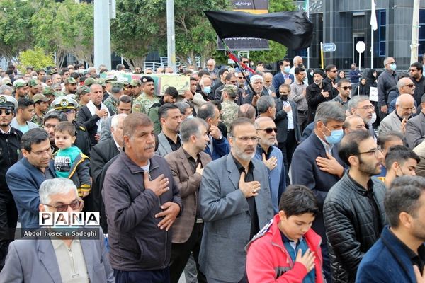 تشییع پیکر 3 شهید گمنام دفاع مقدس در بوشهر