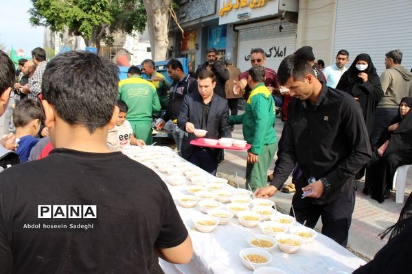 تشییع پیکر 3 شهید گمنام دفاع مقدس در بوشهر