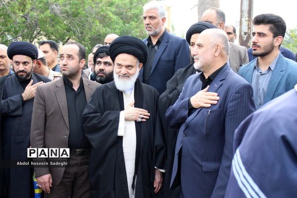 تشییع پیکر 3 شهید گمنام دفاع مقدس در بوشهر