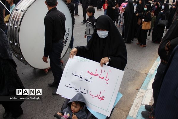 تشییع پیکر 3 شهید گمنام دفاع مقدس در بوشهر