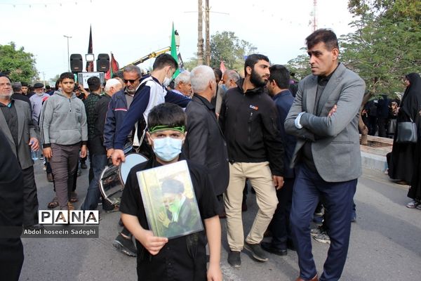 تشییع پیکر 3 شهید گمنام دفاع مقدس در بوشهر