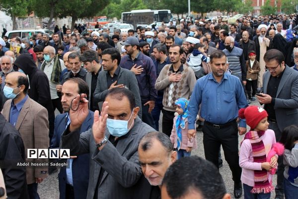 تشییع پیکر 3 شهید گمنام دفاع مقدس در بوشهر