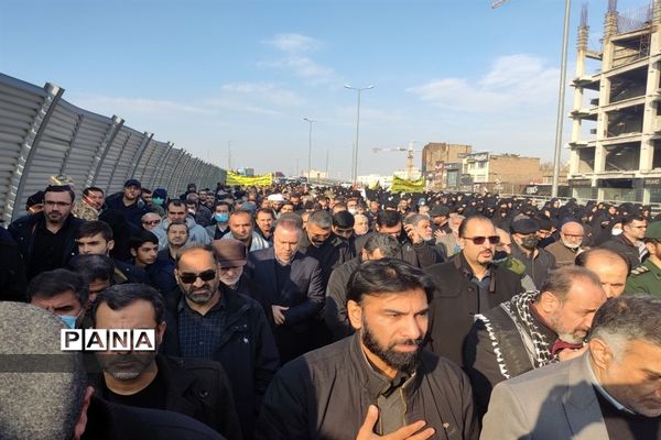 تشییع و وداع با پیکر مطهر شهدای گمنام در کرج
