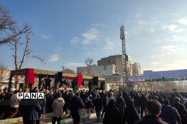 تشییع و وداع با پیکر مطهر شهدای گمنام در کرج