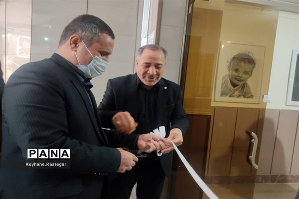 افتتاحیه نمایشگاه نقاشی در نگارخانه کانون فرهنگی و تربیتی شهدای پاکدشت