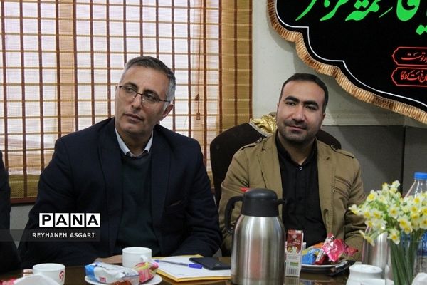 نشست هم‌اندیشی مسئولین سازمان‌های دانش‌آموزی مناطق شهرستان‌های استان تهران