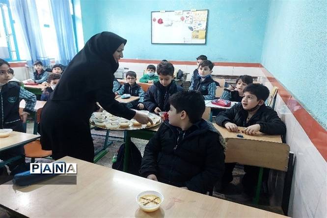 گرامیداشت شهادت حضرت فاطمه (س) و توزیع آش نذری