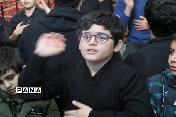 عزاداری دانش‌آموزان شهرستان پردیس در روز شهادت حضرت فاطمه زهرا(س)