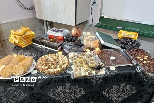 مراسم فاطمیه در دبستان قدر ناحیه دو بهارستان