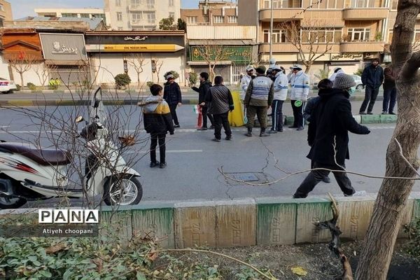 برپایی موکب شهید ابراهیم هادی در مسیر تشییع پیکر شهدای گمنام در خیابان انقلاب