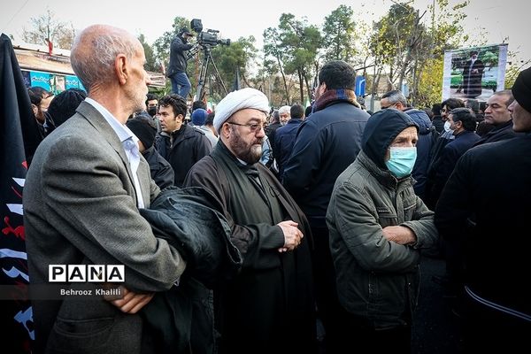 تشییع پیکر ۲۰۰ شهید گمنام دفاع مقدس در تهران