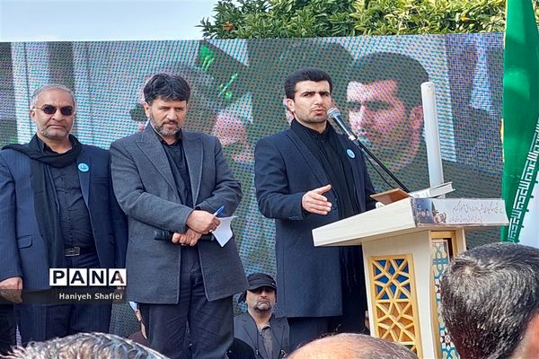 آیین تشییع و خاکسپاری شهید‌ گمنام در اداره‌کل آموزش و پرورش فارس