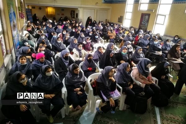مراسم سوگواری حضرت فاطمه زهرا(س) در دبیرستان دخترانه محمد عاصمی