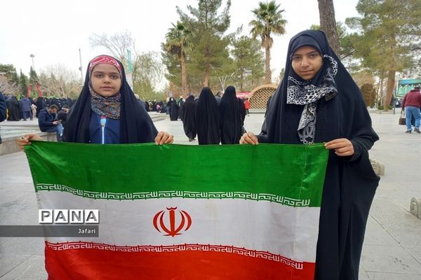 تشییع پیکر پاک شهدا گمنام در سالروز شهادت حضرت زهرا (س) در اصفهان -٢