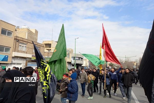 تشییع پیکر پاک شهدا گمنام در سالروز شهادت حضرت زهرا (س) در اصفهان -٢