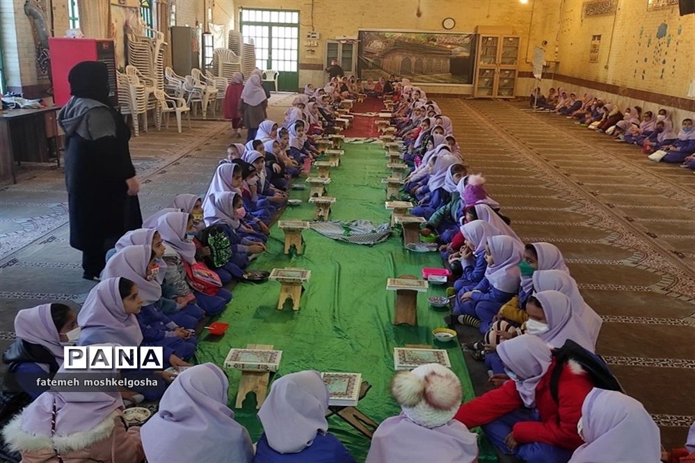 برگزاری مراسم شهادت حضرت زهرا(س) در دبستان های ناحیه 3 شیراز