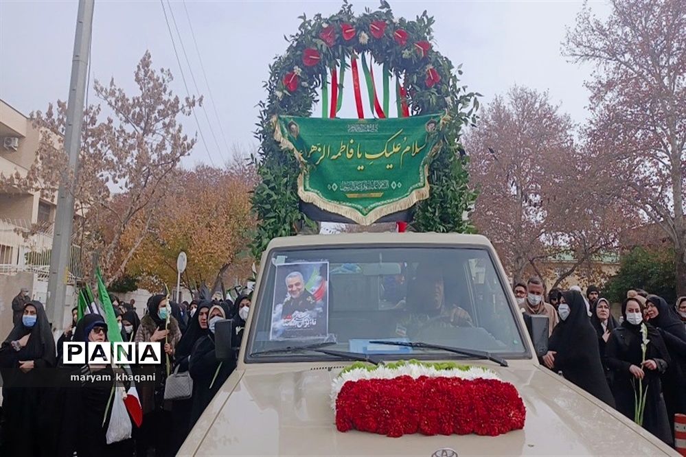 تشییع هشت شهید گمنام در شیراز