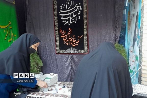 ایستگاه صلواتی در مدرسه شاهد نجابت بوشهر