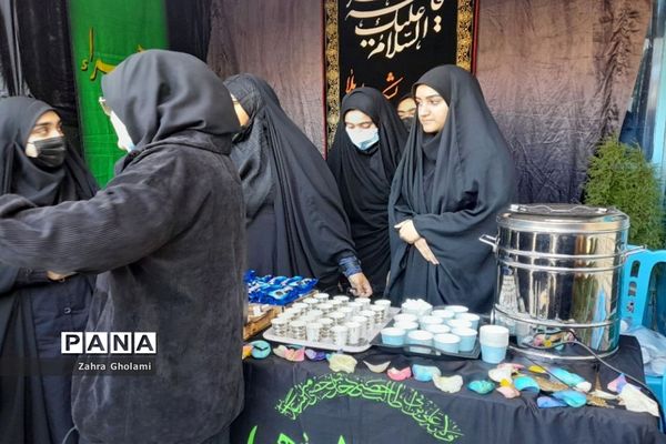 ایستگاه صلواتی در مدرسه شاهد نجابت بوشهر