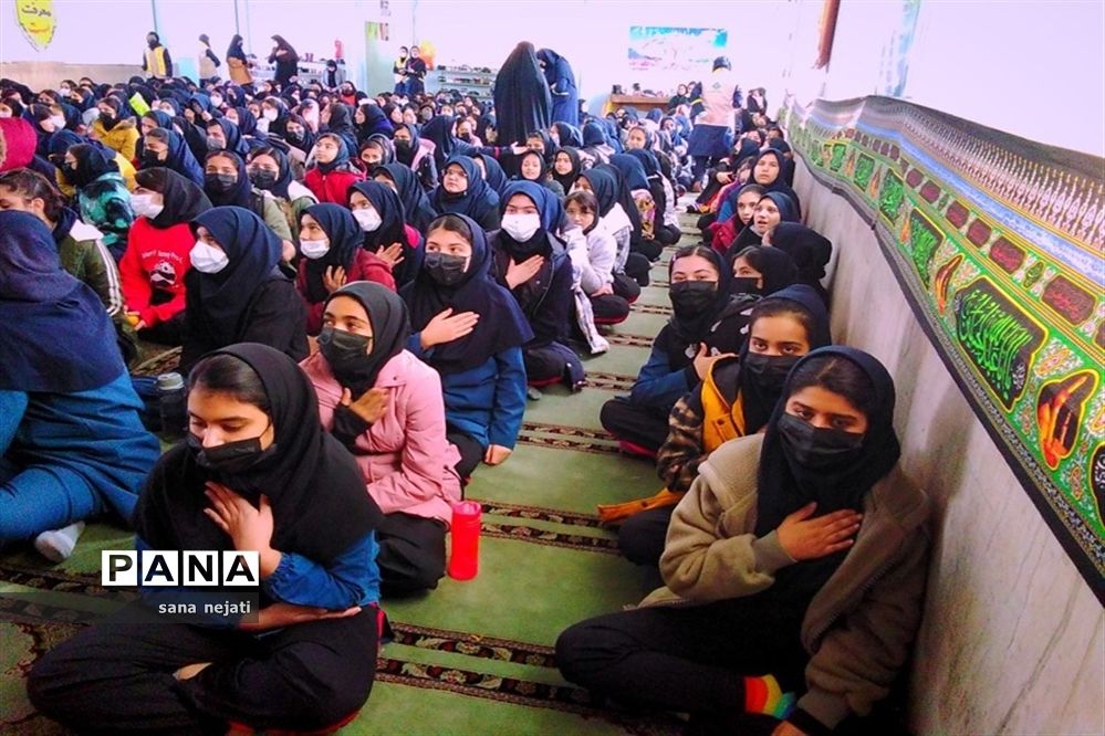 مراسم سوگواری شهادت حضرت زهرا(س) در دبیرستان‌های ناحیه 3 شیراز