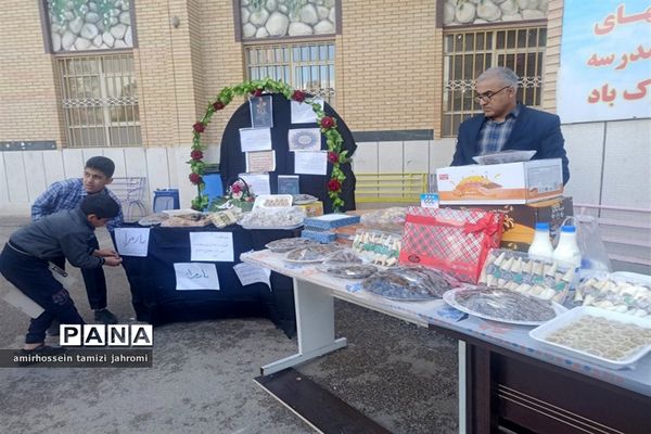 برپایی موکب در دبستان های ناحیه 3 شیراز به مناسبت شهادت حضرت زهرا سلام الله علیها
