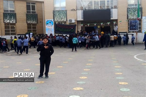 برپایی موکب در دبستان های ناحیه 3 شیراز به مناسبت شهادت حضرت زهرا سلام الله علیها