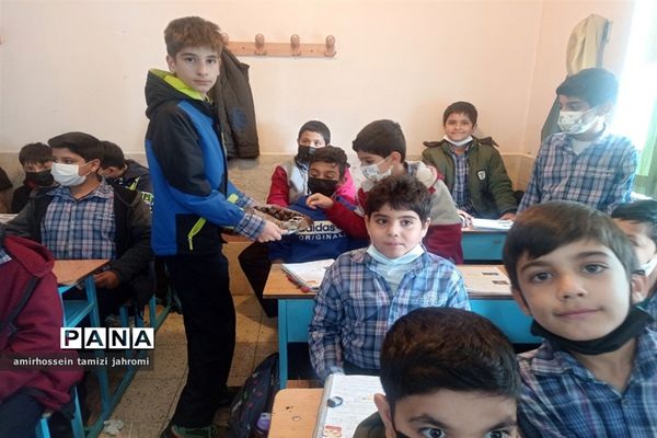 برپایی موکب در دبستان های ناحیه 3 شیراز به مناسبت شهادت حضرت زهرا سلام الله علیها
