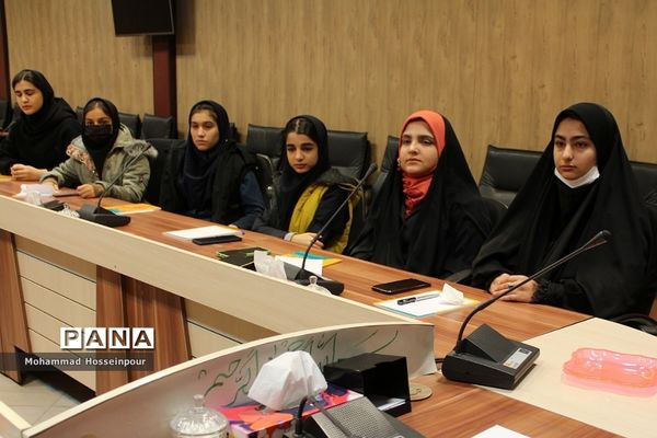 برگزاری انتخابات شورای دانش‌آموزی در بهارستان‌2