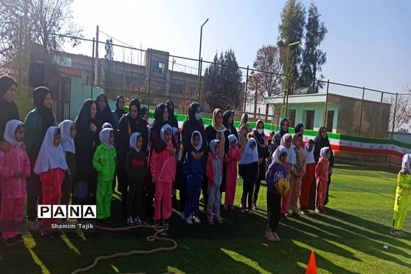 استفاده خانوادگی دانش‌آموزان از فضاهای ورزشی شهر جوادآباد