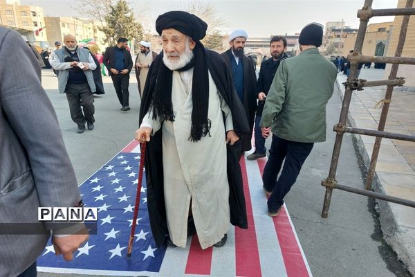 تجمع پرچمداران بصیرت در نمازجمعه ملارد