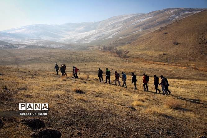 کوهپیمایی مربیان سازمان دانشآموزی آذربایجان غربی