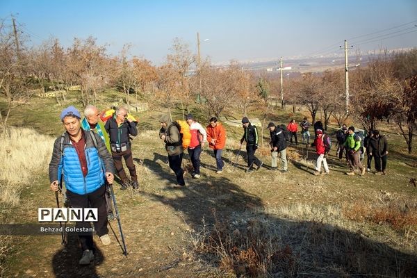 کوهپیمایی مربیان سازمان دانش‌آموزی آذربایجان غربی