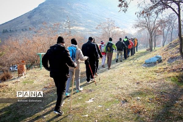 کوهپیمایی مربیان سازمان دانش‌آموزی آذربایجان غربی