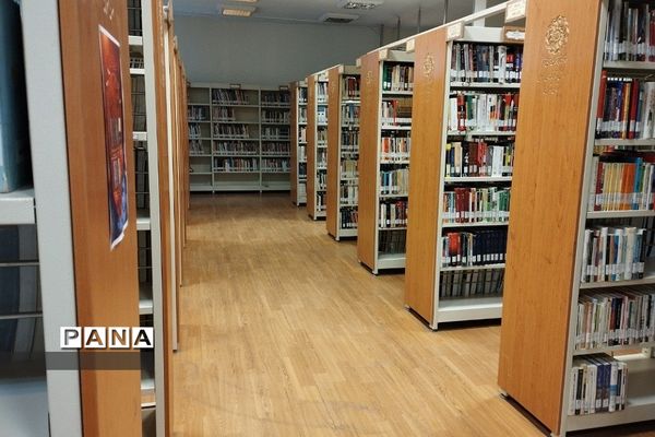 بازدید از کتابخانه فرهنگ‌سرای قلم در بهارستان2
