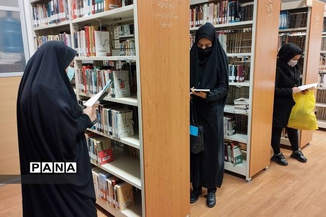 بازدید از کتابخانه فرهنگسرای قلم در بهارستان2
