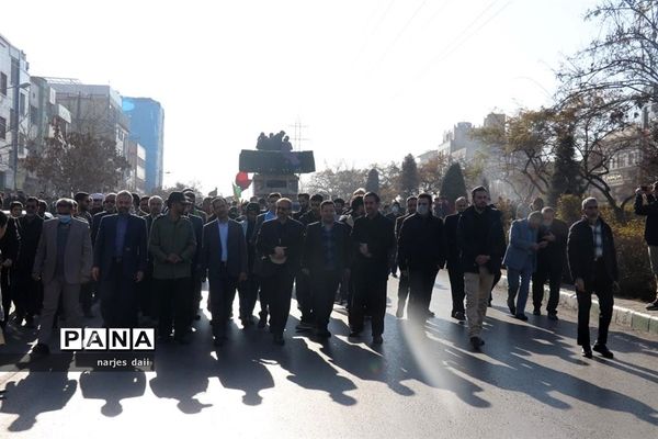 تشییع پیکر شهید گمنام ومراسم خاکسپاری در اردوگاه ثامن الحجج (ع)مشهد