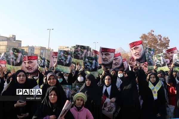 تشییع پیکر شهید گمنام ومراسم خاکسپاری در اردوگاه ثامن الحجج (ع)مشهد