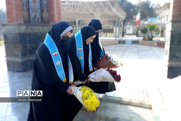 تجدید میثاق با شهدا به‌مناسبت سالگرد سردار حاج قاسم سلیمانی