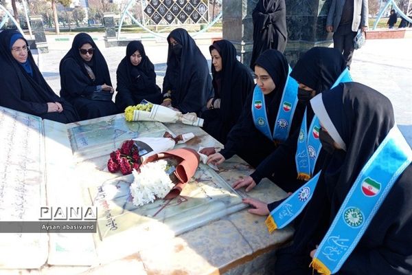 تجدید میثاق با شهدا به‌مناسبت سالگرد سردار حاج قاسم سلیمانی