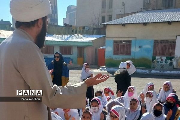 بزرگداشت سومین سالگرد شهادت حاج قاسم سلیمانی در دبستان شهید سجادیان رودهن